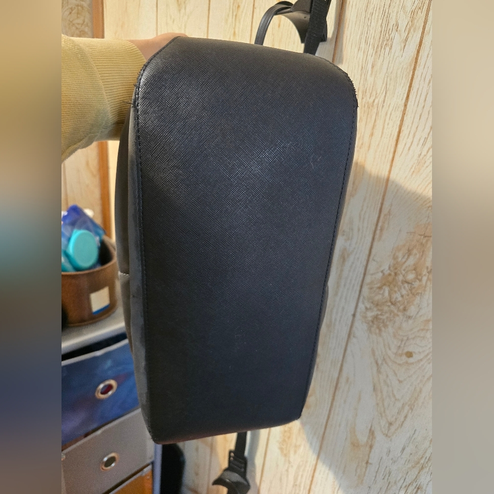 Michael Kors Shoulder/Crossbody Bag - Picture 7 of 11